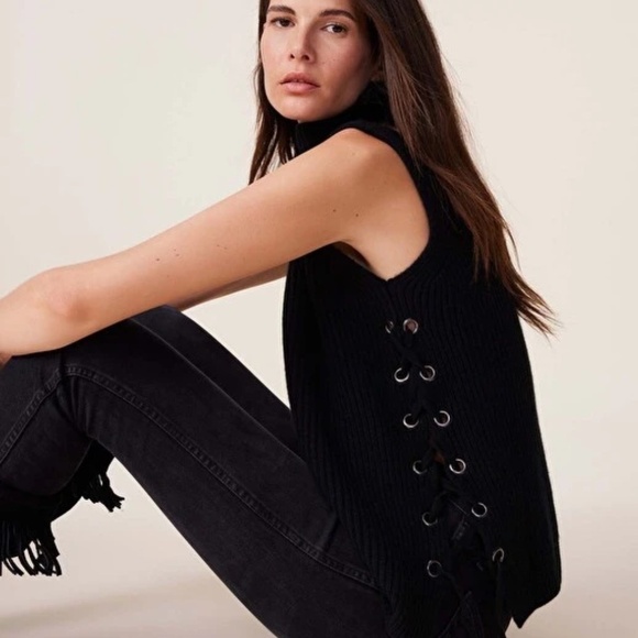 NWT! Reitmans Knit Vest | Size Small | Black with Side Tie-Ups - Picture 8 of 8